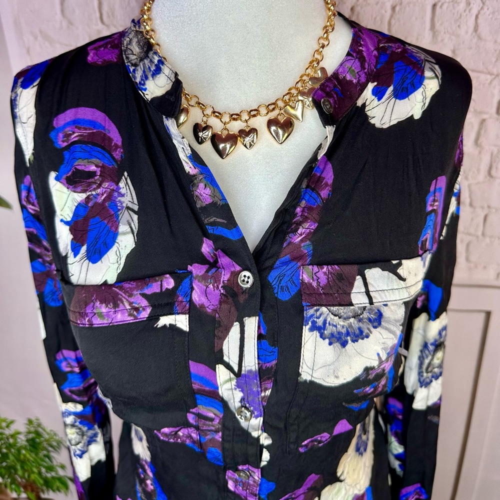J. Crew Floral Patterned Top - Black, Purple, Blue, white size 2 blouse - Picture 3 of 9